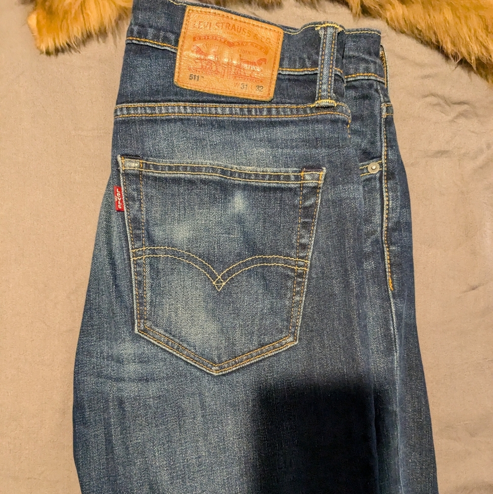 511 Levi's Leather Tab 31x32